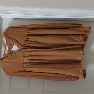 Time After Time women's oversized dark orange top, size Medium.